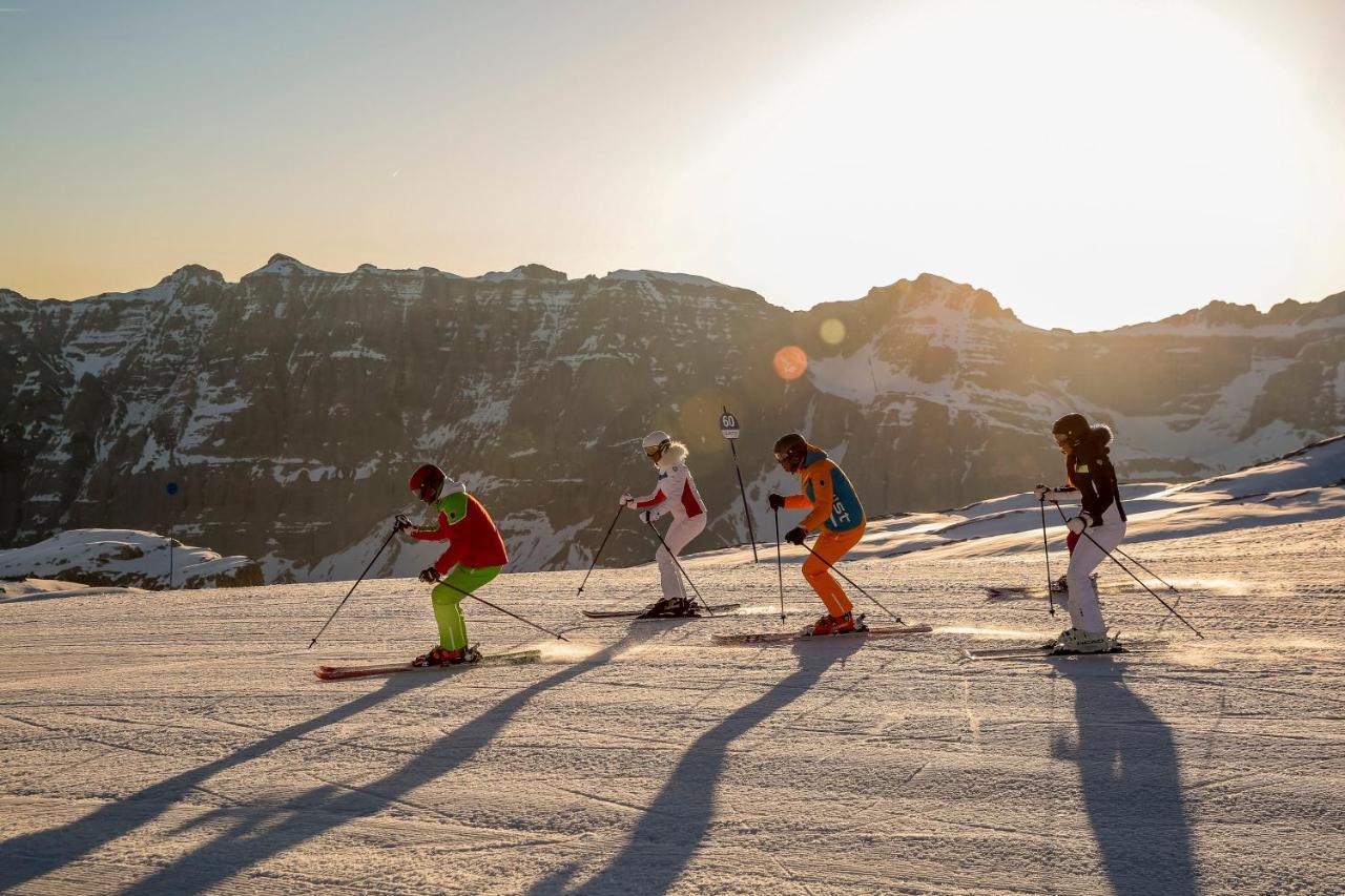 Olympic Regina Hotel Pinzolo Exterior photo