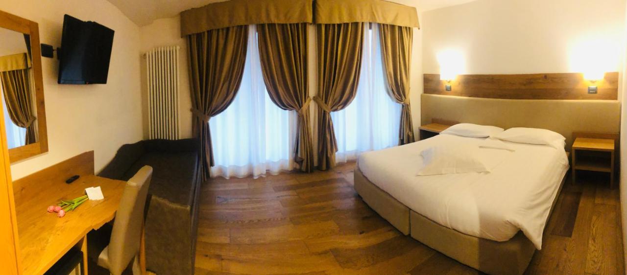 Olympic Regina Hotel Pinzolo Exterior photo