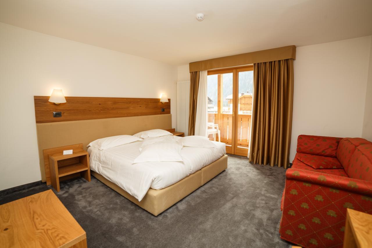 Olympic Regina Hotel Pinzolo Exterior photo